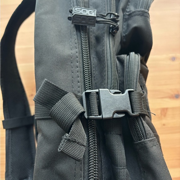 SOG hydration backpack - Picture 4 of 10